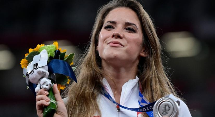 A tokiói olimpia után máris elárverezte ezüstérmét egy atléta