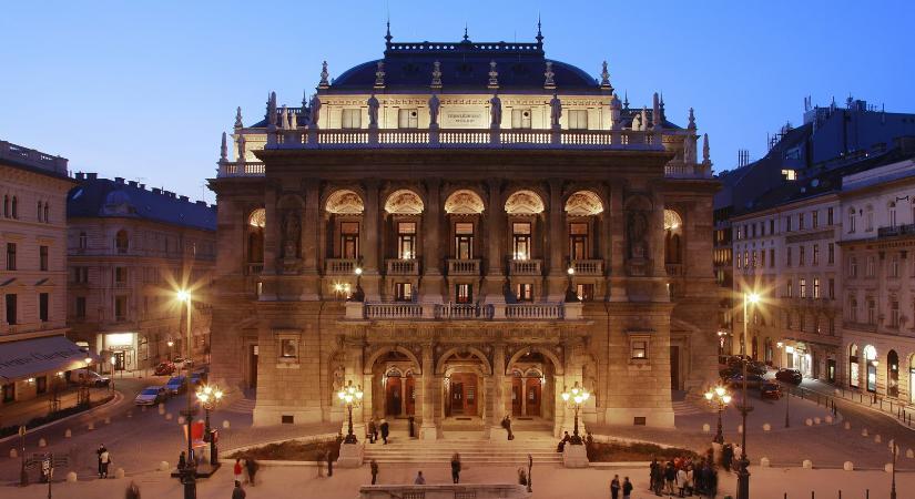 Drámai pillanatok: Az Operában élesztettek újra egy férfit: a portán kapott szívrohamot