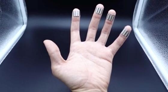 Amerikai kutatók kitalálták, hogyan lehet áramot „varázsolni” az ujjainkból