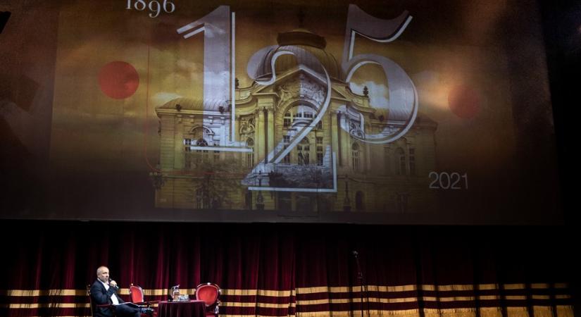 A Szerelmek városa ősbemutatójával indul a Vígszínház 2021/22-es évada – újabb 5 évig Rudolf Péter az igazgató