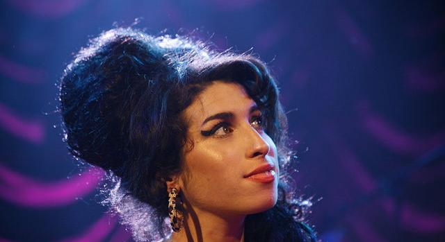 Most kiderül az igazság: sosem hallott sztorik láttak napvilágot a 10 éve elhunyt Amy Winehouse-ról