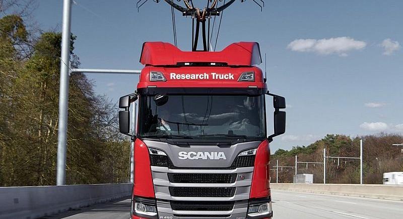 Nagy-Britanniában tesztel dinamikus töltést a Scania