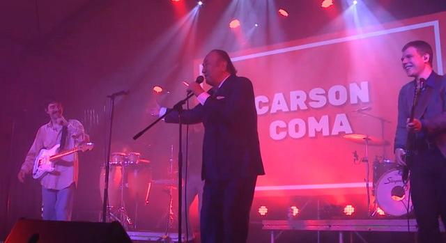 A Carson Coma SZIN-es koncertjén egyszer csak a színpadra lépett Korda György