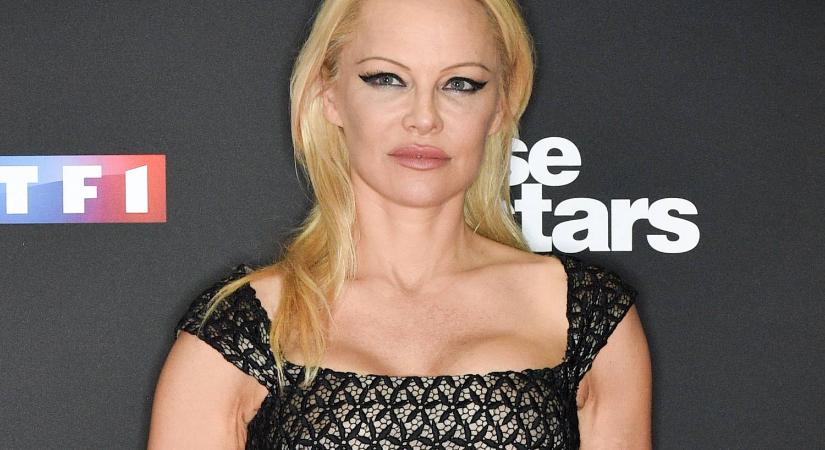 Pamela Anderson 54 évesen újra szülne, pedig kockázatos