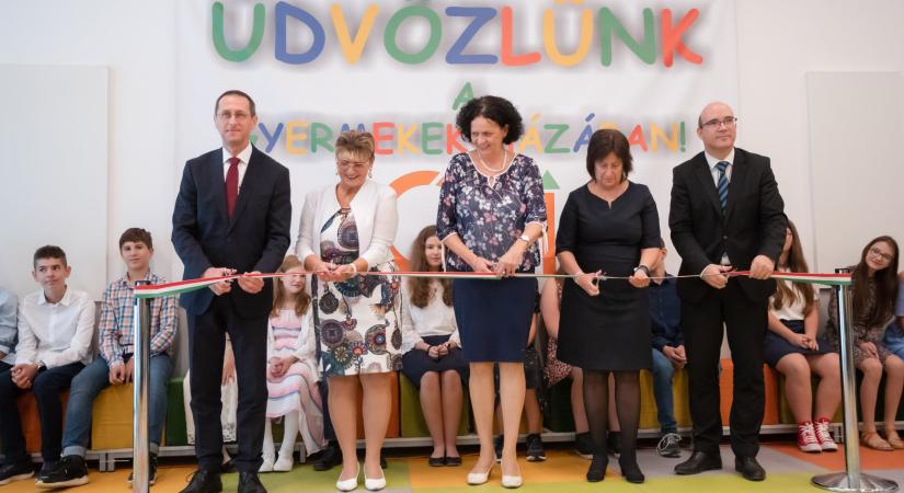 Varga Mihály: A családok erősítése áll a kormányzás középpontjában