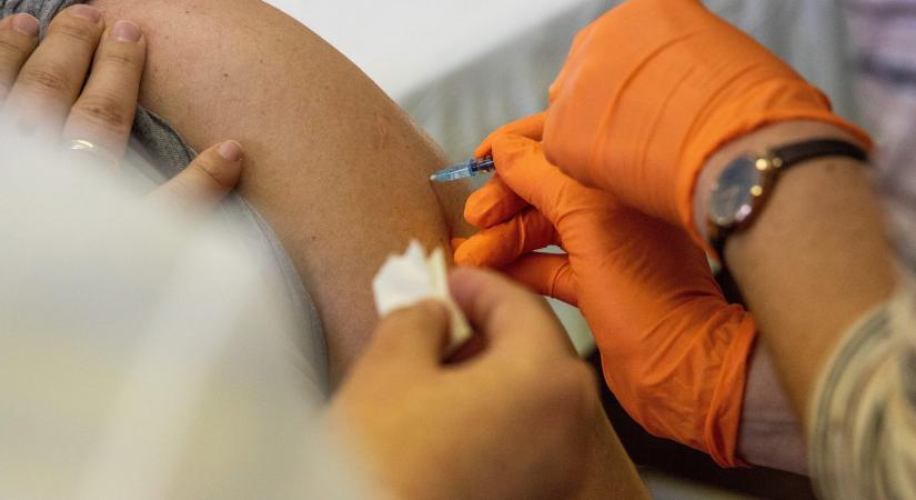 Rohamosan nő az új fertőzöttek száma, Szegeden és a környéken 11 új beteget azonosítottak