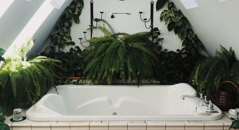 Útmutató teljeskörű fürdőszoba-felújításhoz