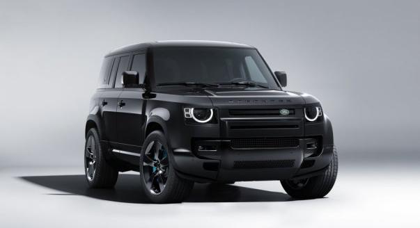 Íme a Land Rover Defender V8 Bond Edition