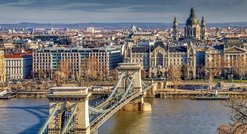 Izgalmas épületek, érdekes lakóközösségek, hihetetlen történetek: újra Budapest100!