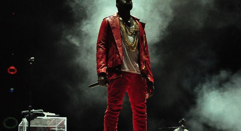 Akárhogy is nézzük, Kanye West éppen tejesen megreformálta a zeneipart