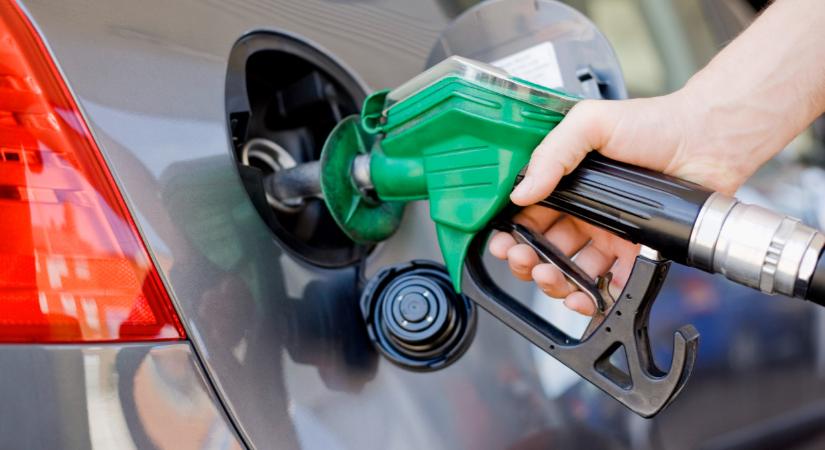 Fontos változás a hazai benzinkutakon: ez minden autóst érint