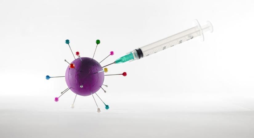 Tényleg jobb megfertőződni a koronavírussal, mint beoltatni magunkat?