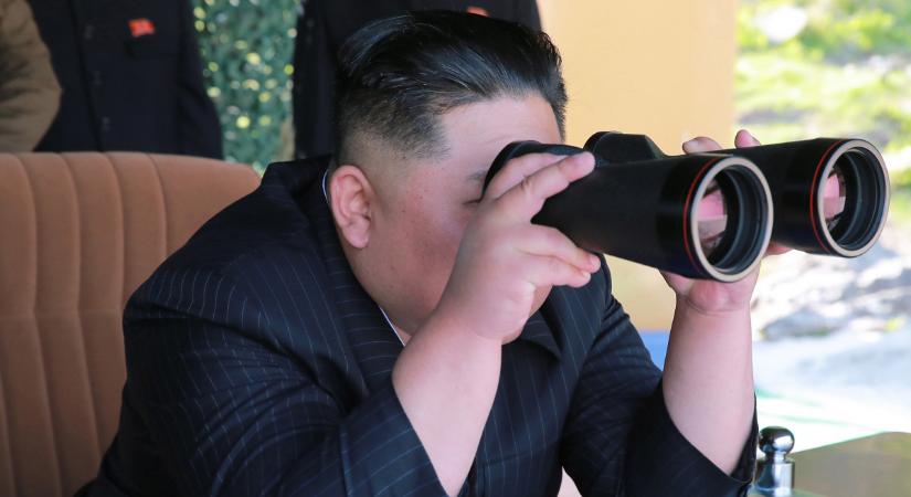 Nagy katonai parádéra készül Észak-Korea