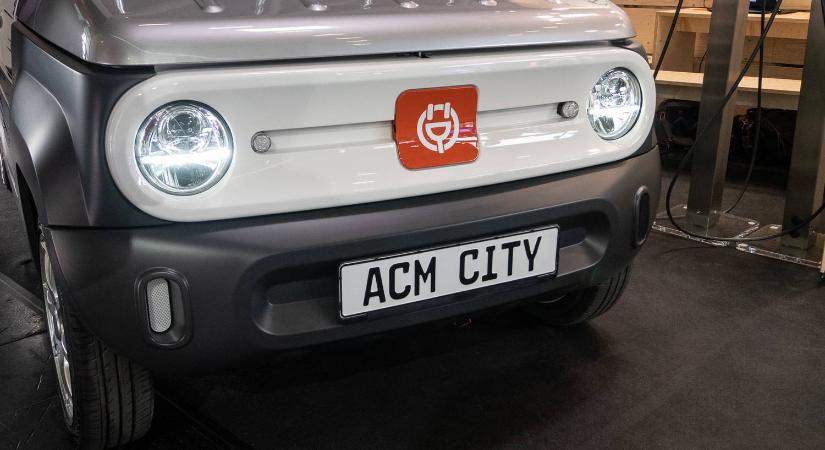 Ötmillió, mínusz támogatás: villanyautó cserélhető aksikkal - ACM City One – München 2021.