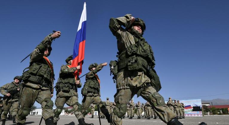 Orosz hadgyakorlat a Kuril-szigeteken