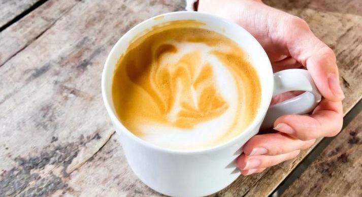 Pénteki friss hírek, forgalom, időjárás – Reggeli pakk