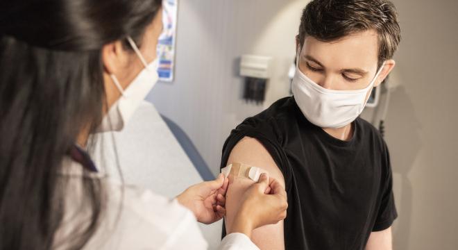 A fiúk HPV elleni védőoltása hozzájárulhat az immunitáshoz