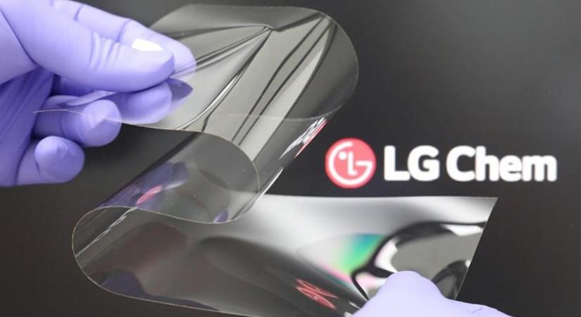 Íme az LG új összehajtható kijelzője, ami gyűrődésmentes és kemény, mint az üveg