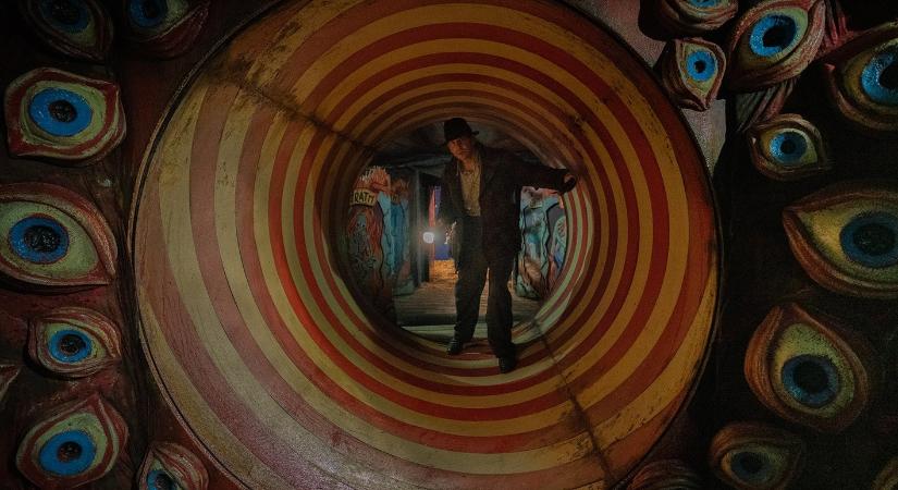 Nightmare Alley: Megérkeztek az első képek Guillermo del Toro új, sztárokkal teli thrillerjéből