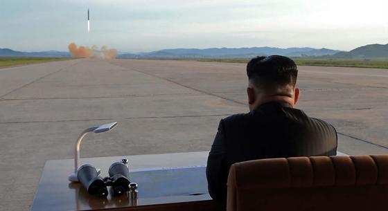 Szöul szerint Észak-Korea ismét ballisztikus rakétákat lőtt ki