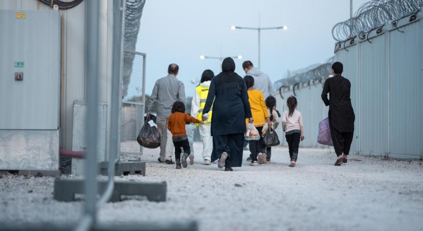 Megugrott az afgán menedékkérők száma