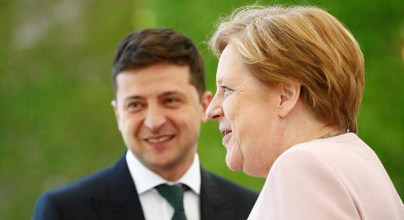 Zelenszkij Szabadság Érdemrenddel tüntette ki Angela Merkelt az Ukrajna elleni orosz invázió megállításáért