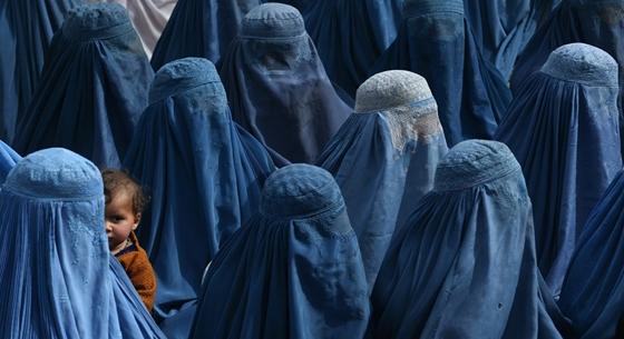 Kizárták a lányokat a középiskolai oktatásból a tálibok