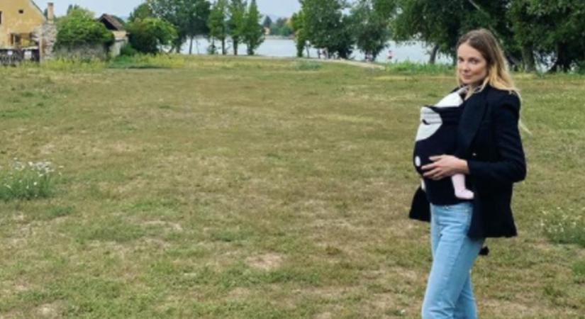 Tatáról jelentkezett be Mihalik Enikő, kislányával fotózkodott az Öreg-tó partján