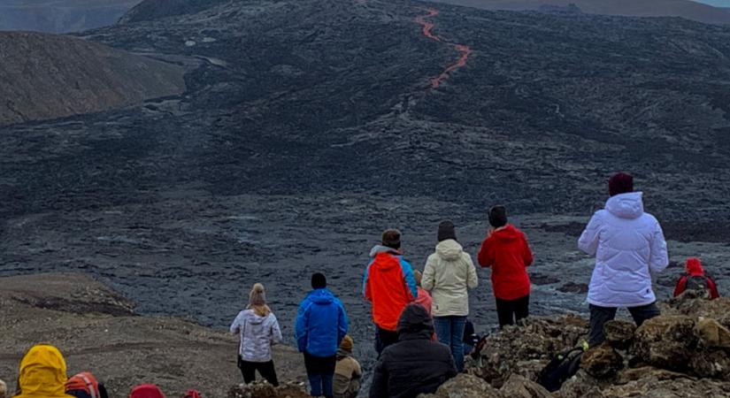 Fél éve működik egy vulkán Izlandon