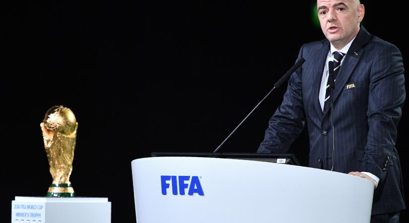 A FIFA jövő csütörtökön online tárgyalást tart a kétévenkénti vb-rendezésről