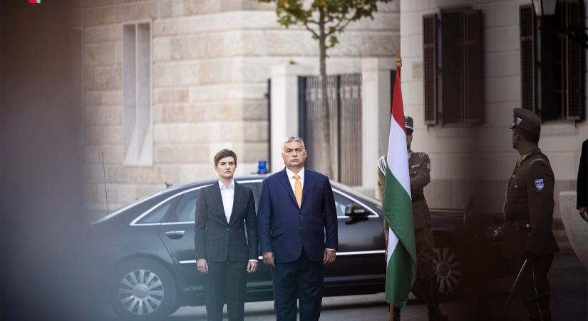 Orbán Viktor bejelentette, év végéig közel 17 millió vakcinát tud eloltani Magyarország