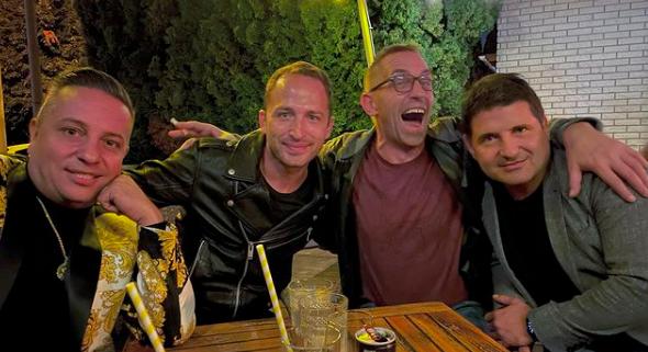 Hajdú Péter Krisz Rudival, Császár Előddel és L.L. Juniorral bulizott – De mit ünnepeltek együtt? – fotó