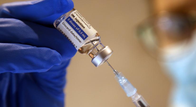 Két dózis a Johnson & Johnson vakcinájából olyan erős védelmet nyújt, mint a Pfizer és a Moderna