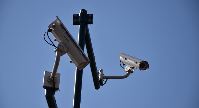 23 ezer magyar web- és biztonsági kamera fölött lehet átvenni az irányítást egy hiba miatt