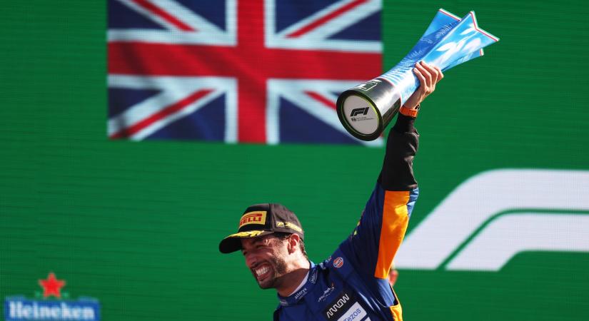 Ricciardo úgy ünnepelte meg, hogy több mint három év után szerzett újra futamgyőzelmet, hogy elment aludni