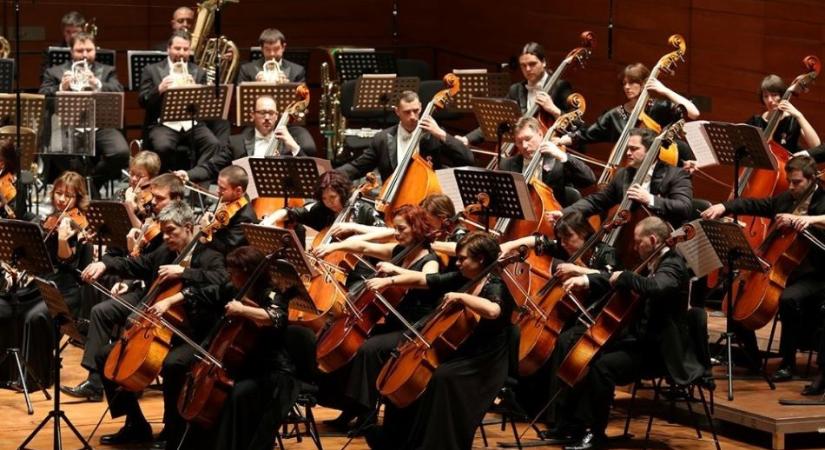 Több száz bérletes a Müpában, csodagyerekek a Zeneakadémián