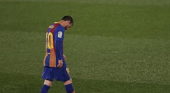 Nem Messi a legjobban kereső futballista a világon