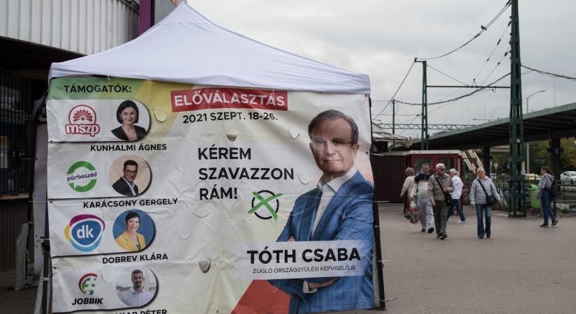 Idősklubban kampányolt Tóth Csaba, elmarasztalta az Országos Előválasztási Bizottság