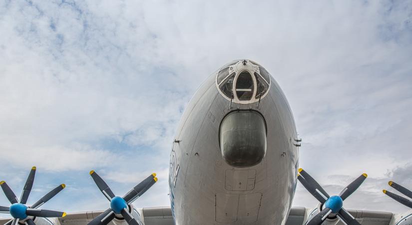 Megtalálták az eltűnt orosz repülőgép roncsait