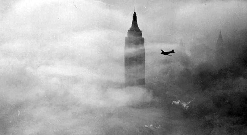 45/07/28 – A nap, mikor repülő csapódott az Empire State Buildingbe