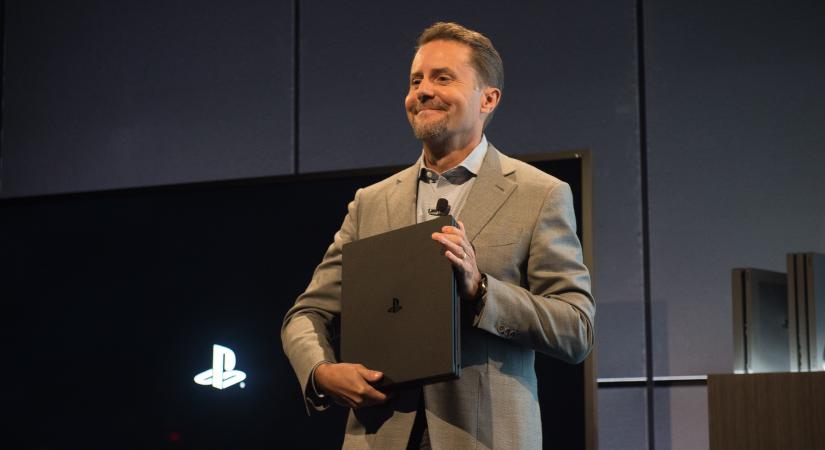 Javította a PlayStation 4 régi hibáját a Sony