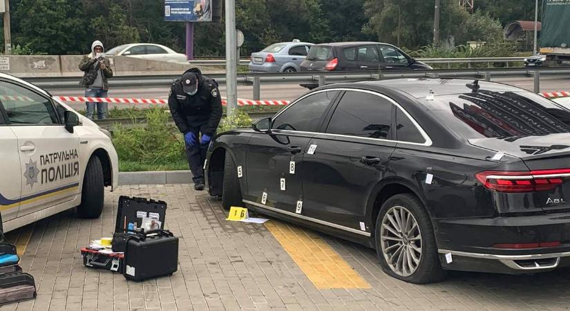 Magyar gyártmányú lőszerrel lőtték Zelenszkij főtanácsadójának autóját – Belügyminisztérium