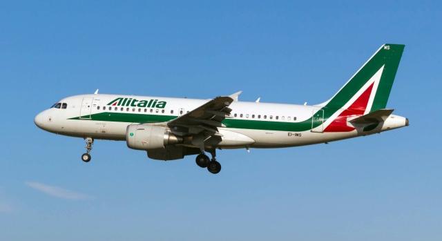 161 járatot töröl az Alitalia a pénteki sztrájk miatt