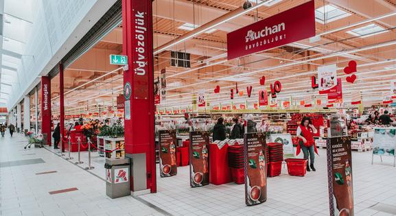 A kormány az Auchan, a Tesco és a Penny Market megszerzésére törekszik