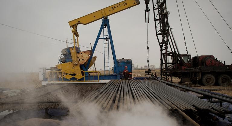 Elárverezik a kínai olajkészlet egy részét