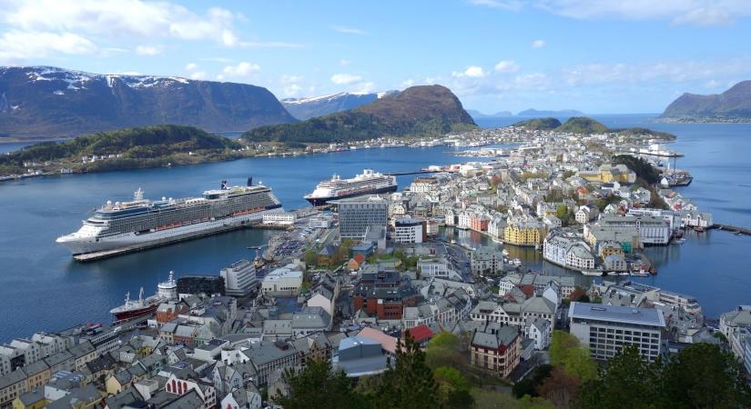 Norvégia újranyit: minden korlátozást eltöröl, visszatér a normális élethez