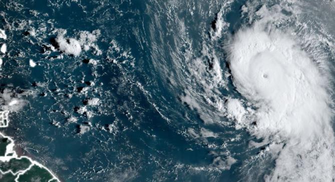 Sam a következő erős hurrikán az Atlanti-óceán fölött