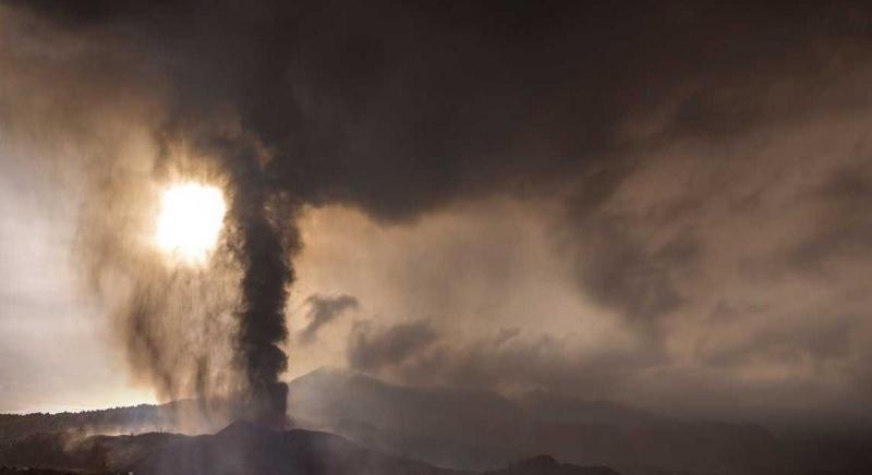 Környezetvédelmi minisztérium: vulkánihamu-felhő vonul át vasárnaptól Románia felett
