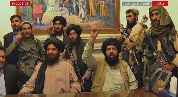 A tálibok betiltották a szakállak leborotválását is