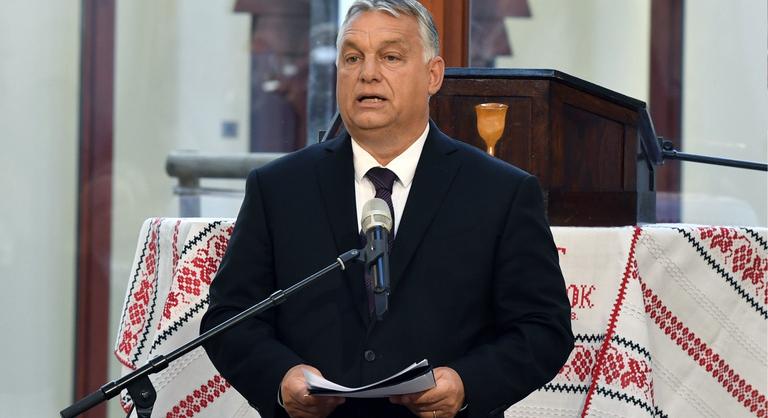 Orbán Viktor: sokan szeretnének minket felzárkóztatni oda, ahol már csak mecseteket építenek